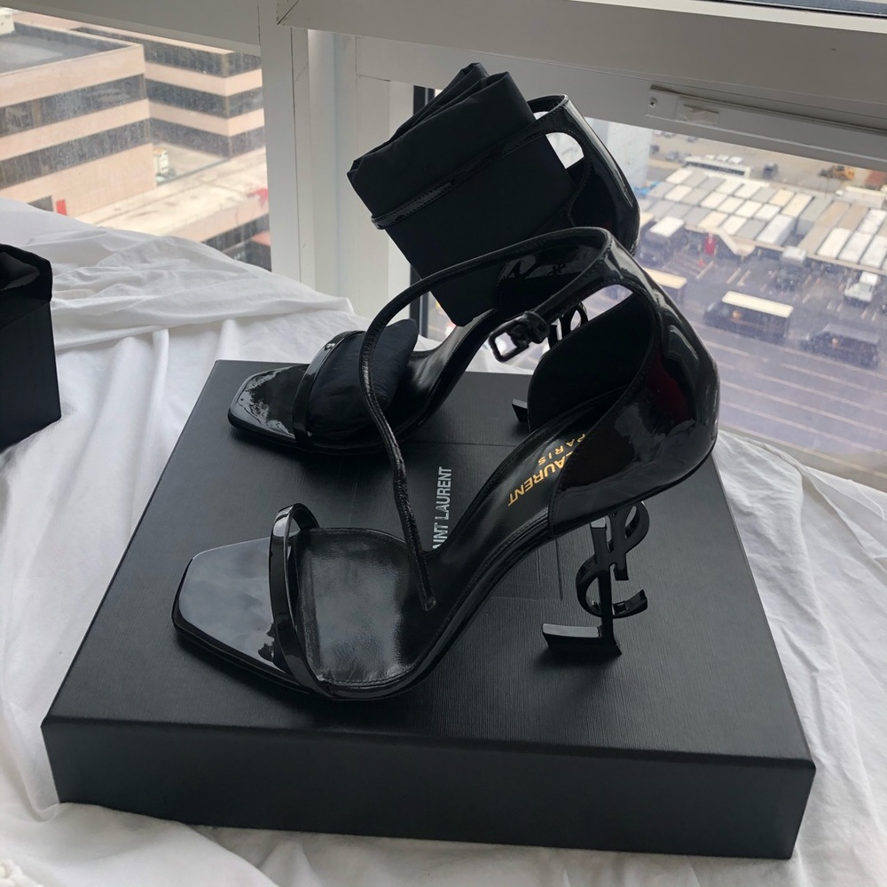 Authentic YSL Saint Laurent Black Opyum sexy heels size 10
